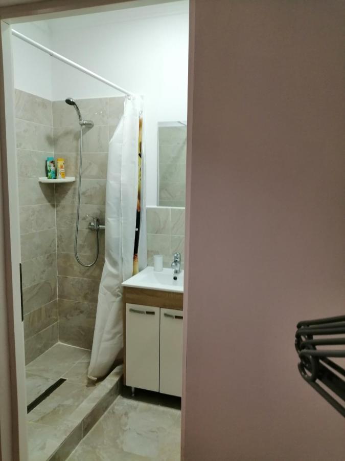Violet House Apartment ทูร์ดา ภายนอก รูปภาพ