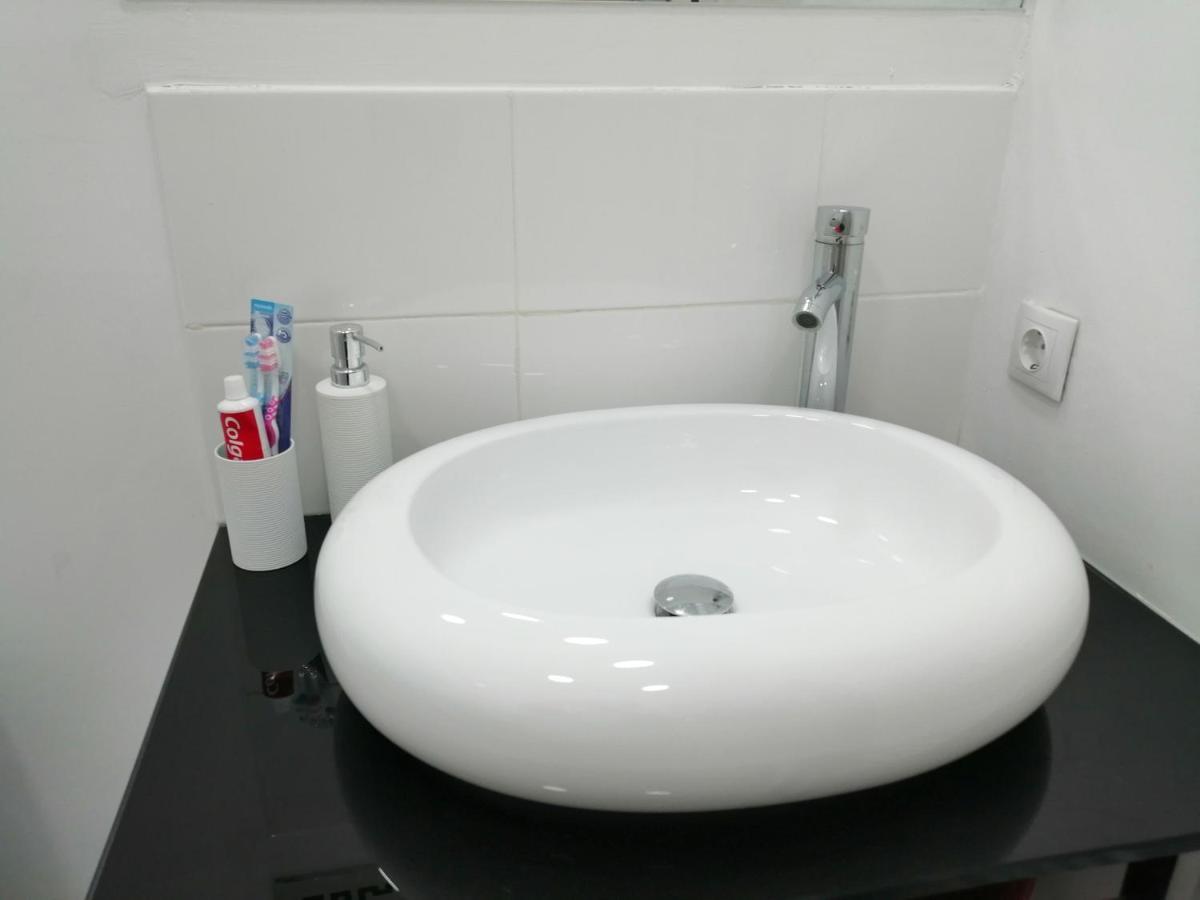 Violet House Apartment ทูร์ดา ภายนอก รูปภาพ