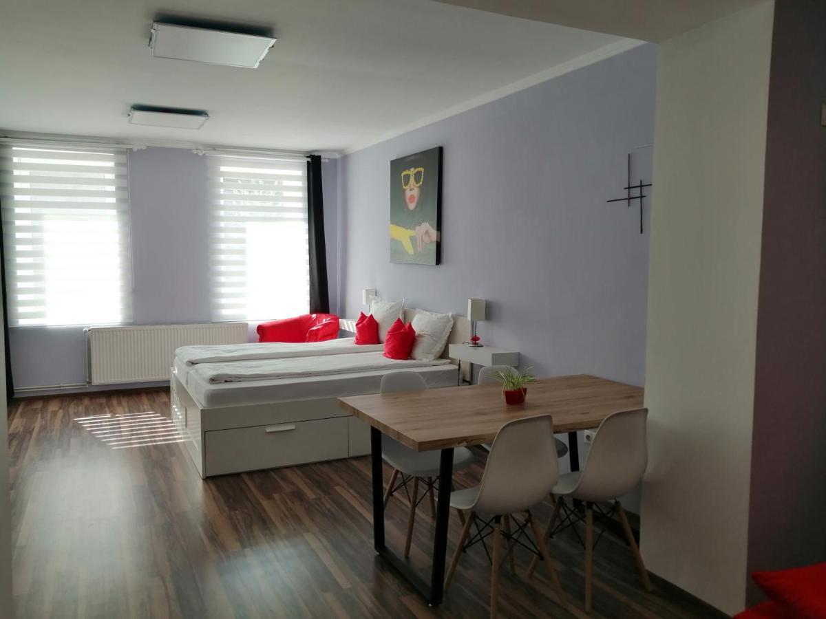 Violet House Apartment ทูร์ดา ภายนอก รูปภาพ