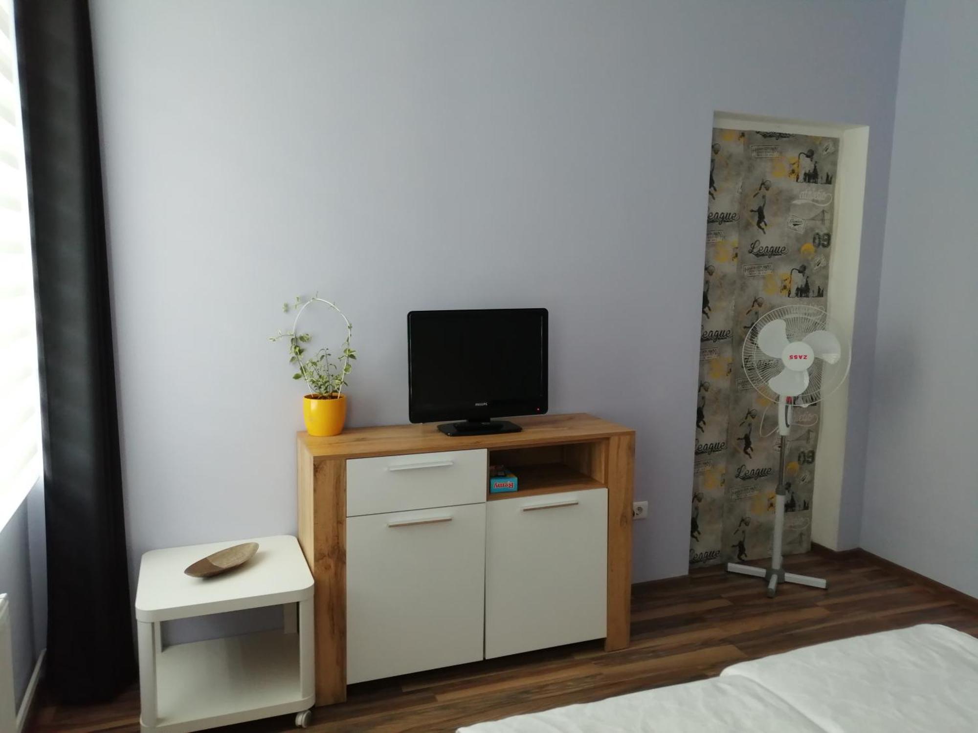 Violet House Apartment ทูร์ดา ภายนอก รูปภาพ
