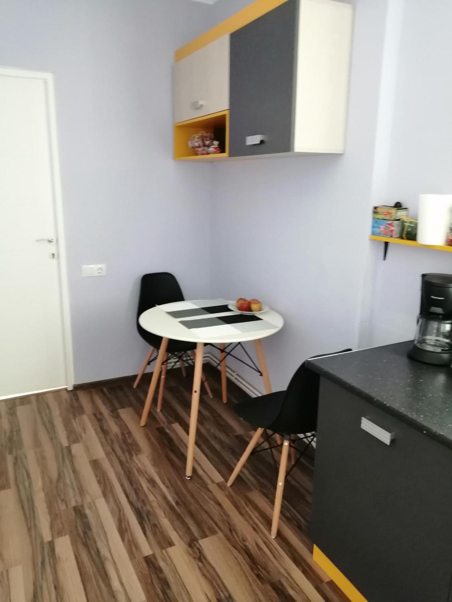 Violet House Apartment ทูร์ดา ภายนอก รูปภาพ