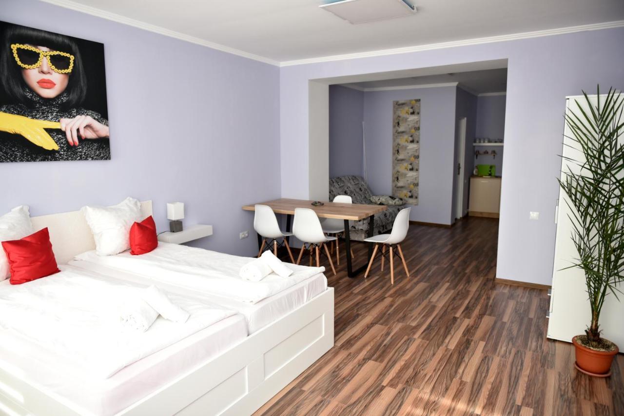 Violet House Apartment ทูร์ดา ภายนอก รูปภาพ