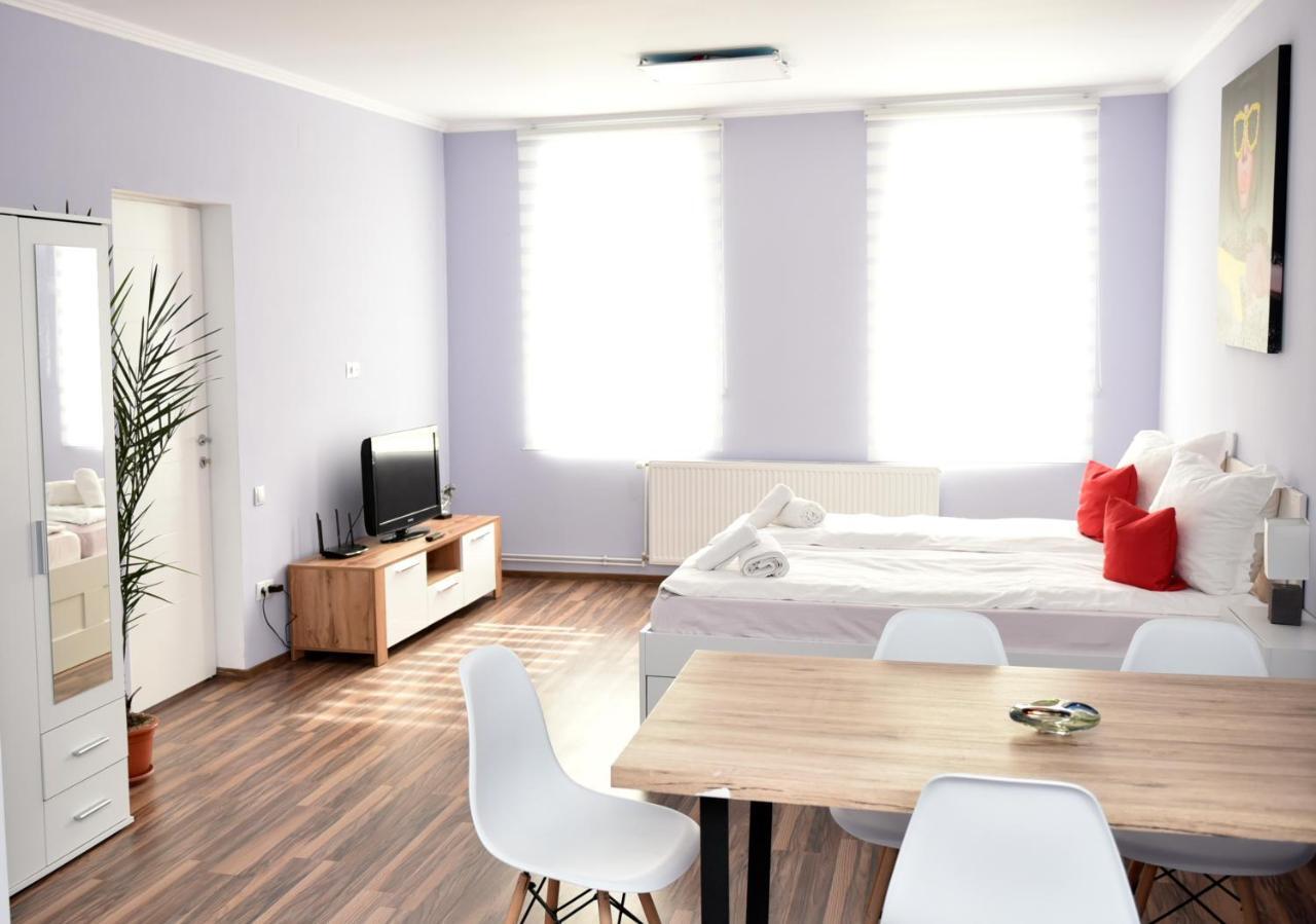 Violet House Apartment ทูร์ดา ภายนอก รูปภาพ
